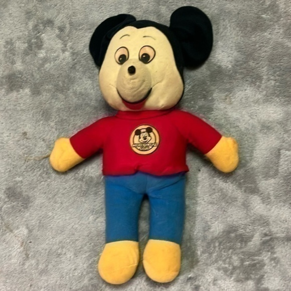 Vintage Mickey Mouse knickerbocker plush Walt Disney production  1976 multicolor